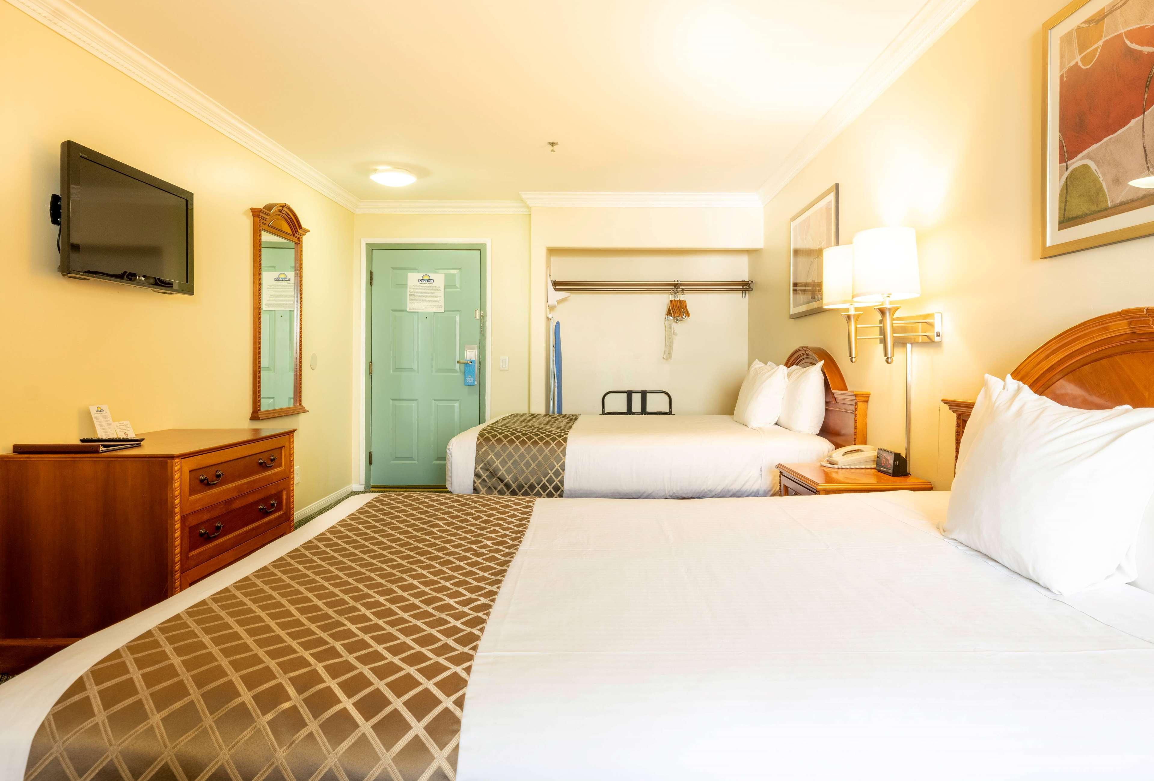 Days Inn By Wyndham Σάντα Μόνικα Εξωτερικό φωτογραφία