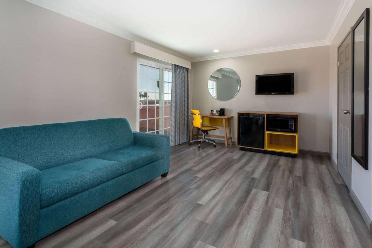 Days Inn By Wyndham Σάντα Μόνικα Εξωτερικό φωτογραφία