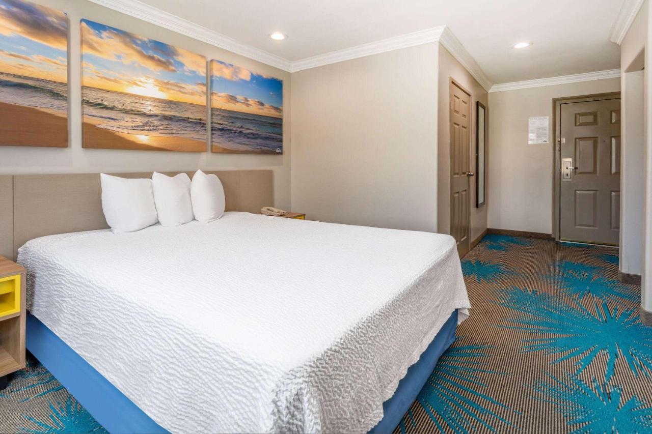 Days Inn By Wyndham Σάντα Μόνικα Εξωτερικό φωτογραφία